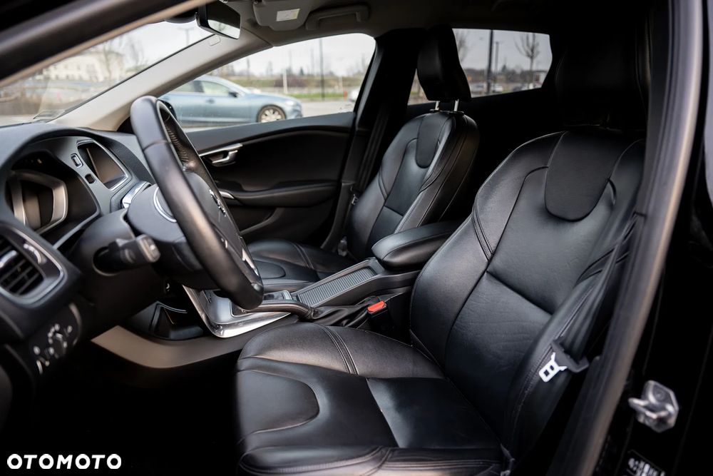 Volvo V40 T3 Drive-E Summum - 10