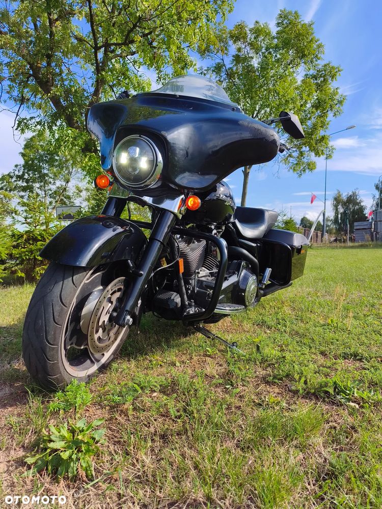 Harley-Davidson Touring Street Glide - 13