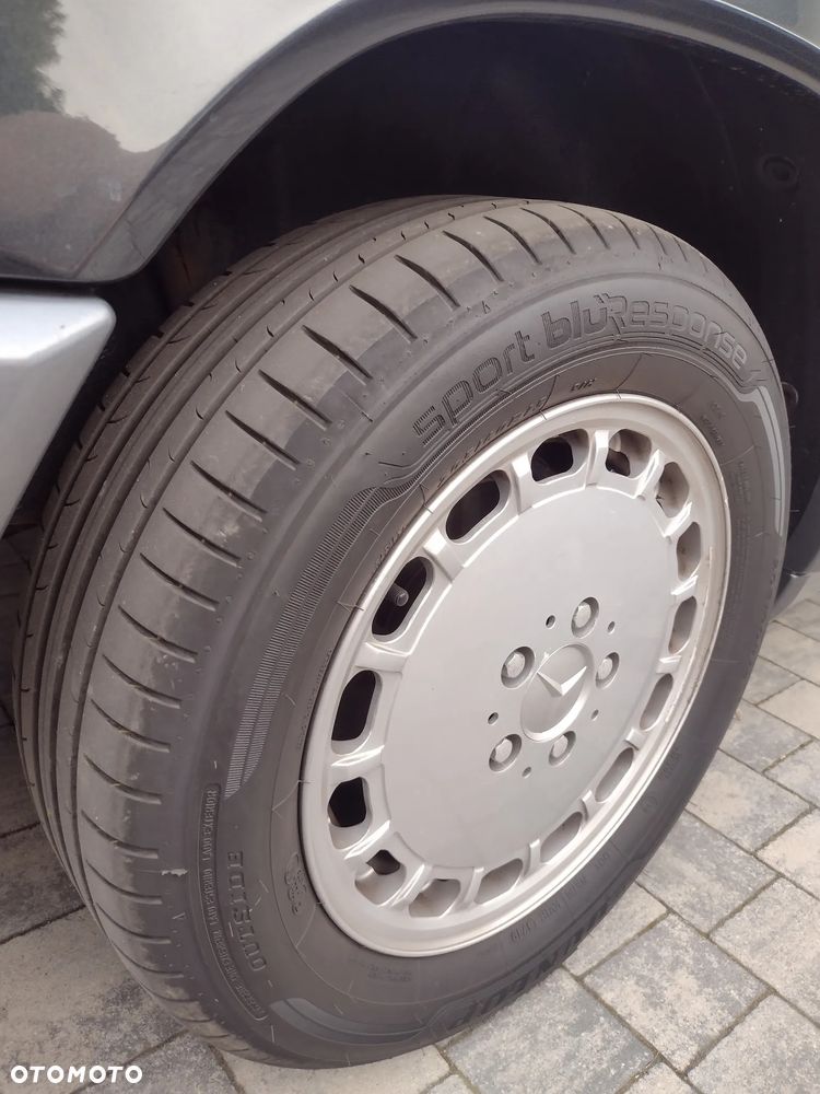 Mercedes-Benz W124 (1984-1993) ver-300-4--matic - 13