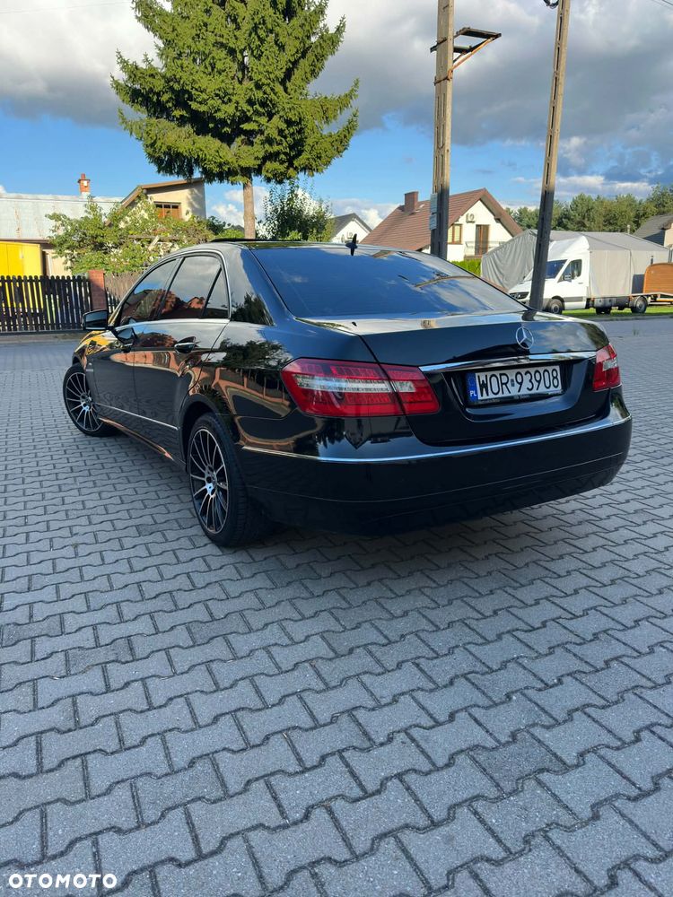 Mercedes-Benz Klasa E 250 CDI DPF BlueEFFICIENCY Automatik Avantgarde - 7