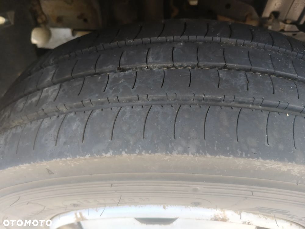 Mitsubishi FUSO CANTER - 13