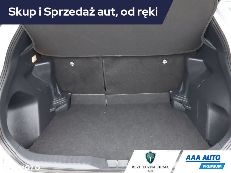 Toyota Yaris Cross - 16