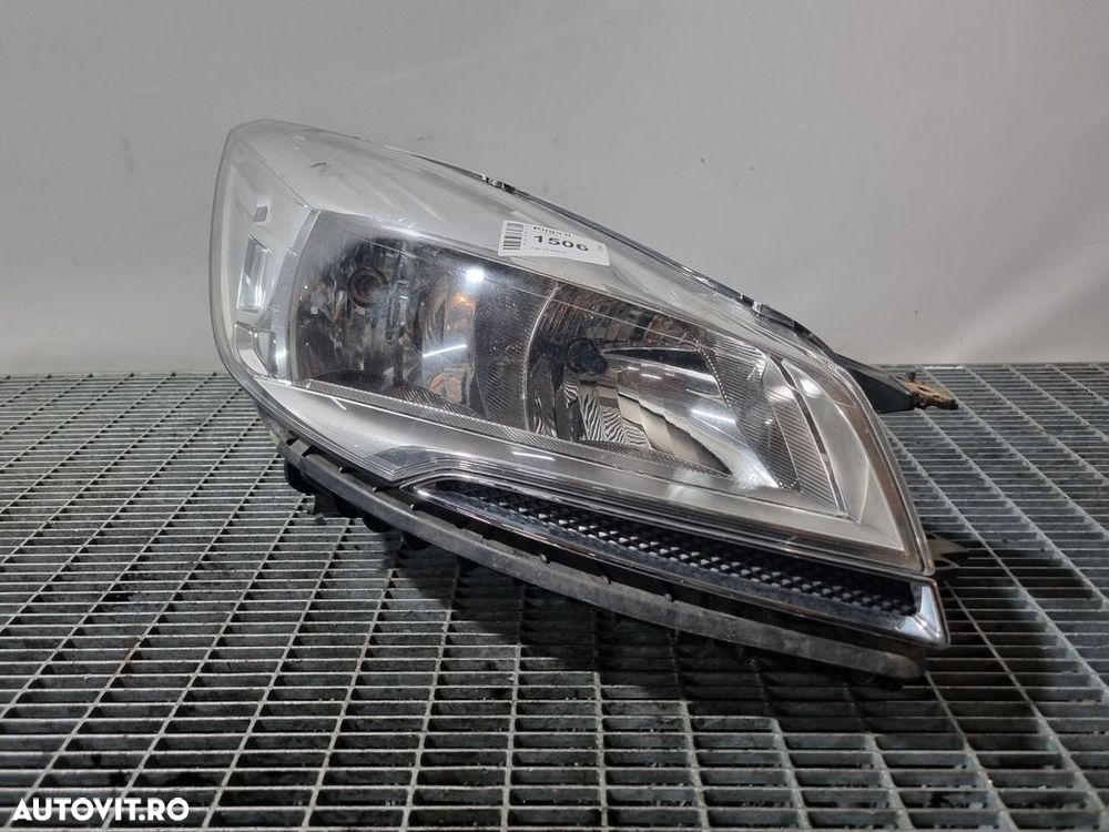 Far Dreapta Ford Kuga II 2012 - 2014 SUV 4 Usi (1506) Fara xenon - 1