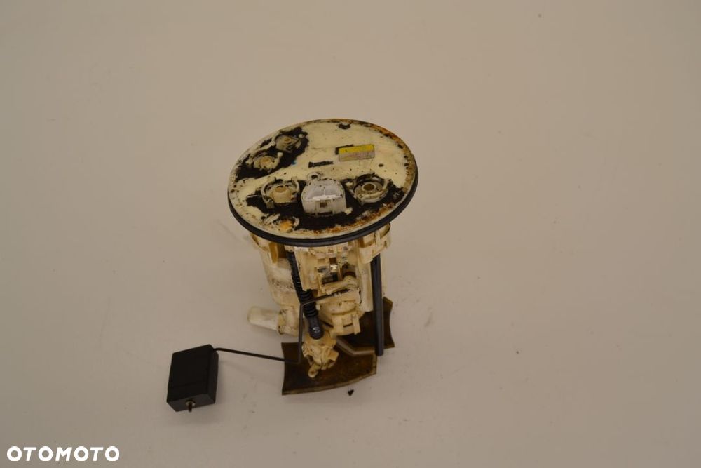 Pompa paliwa Lexus IS 220d - 3