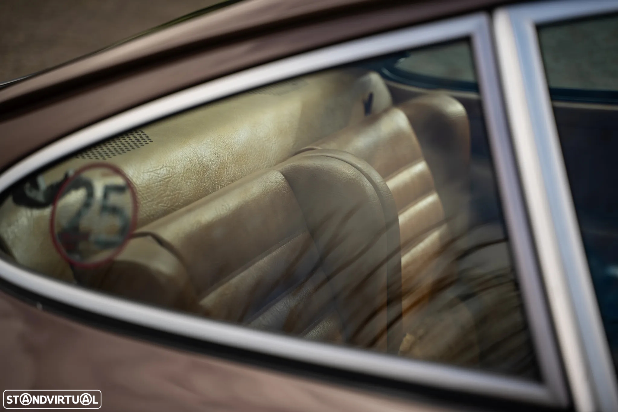 Porsche 911 Série G - 10
