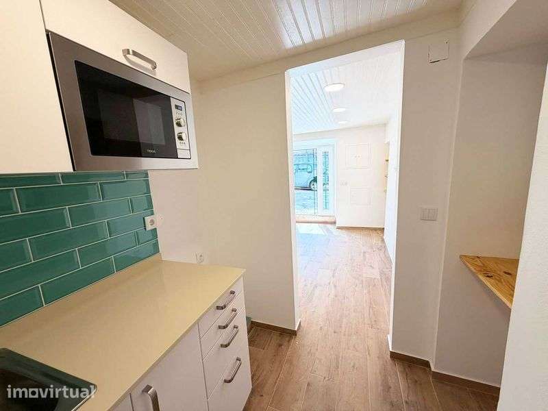 Estúdio T0 Totalmente Remodelado - Quebedo - R/C - Grande imagem: 3/12