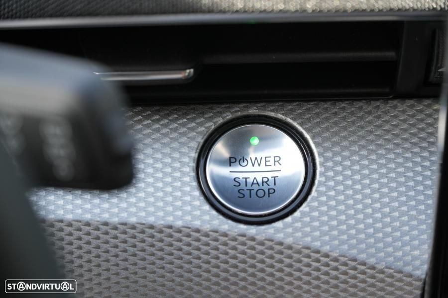 Ford Mustang Mach-E 75.7 kWh Base - 29