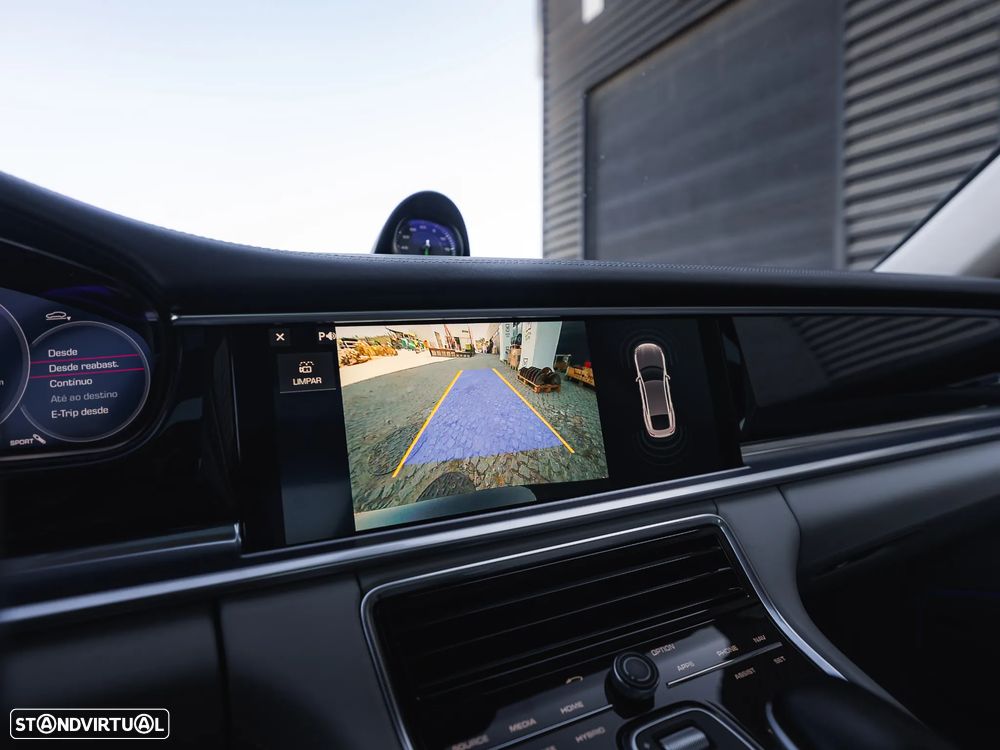 Porsche Panamera 4 E-Hybrid - 21