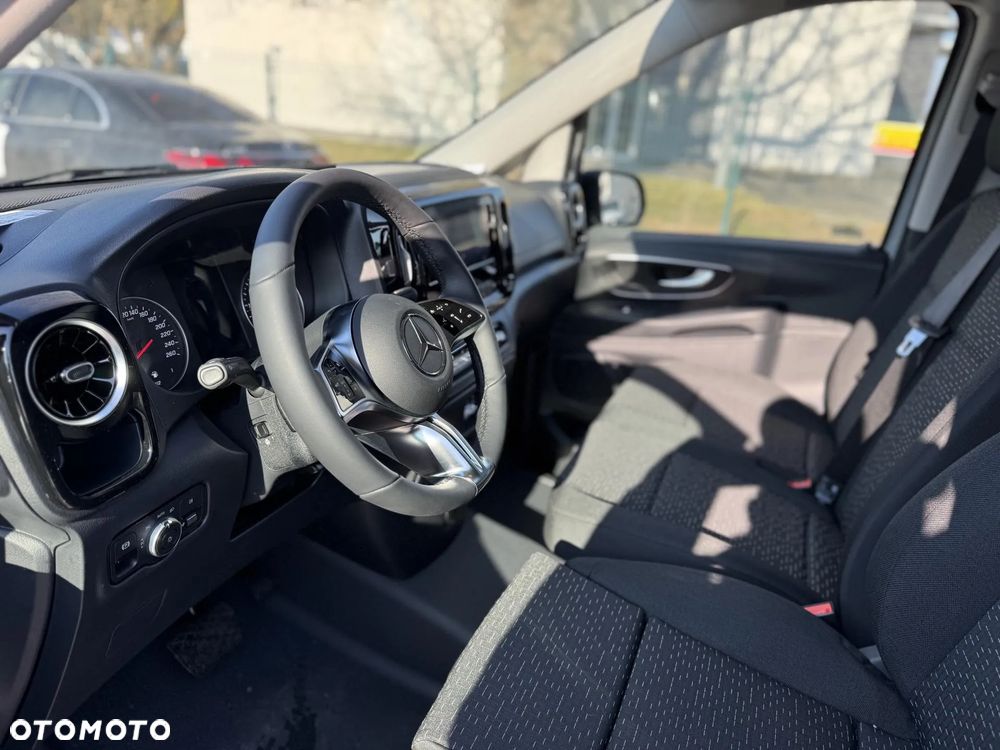 Mercedes-Benz Vito - 10