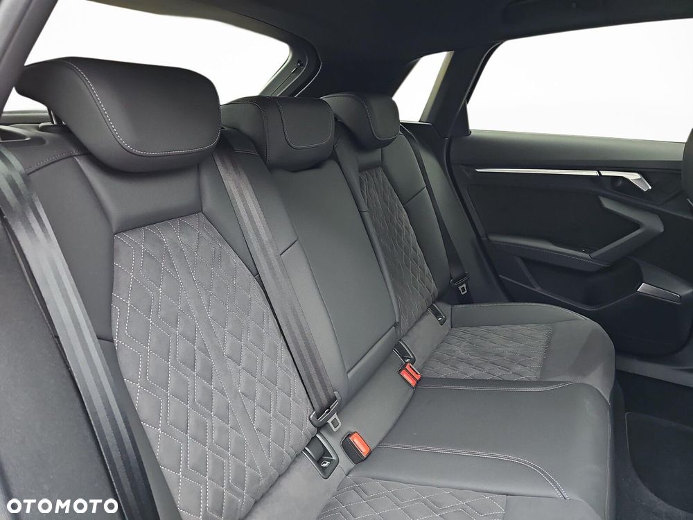 Audi S3 Sportback - 28