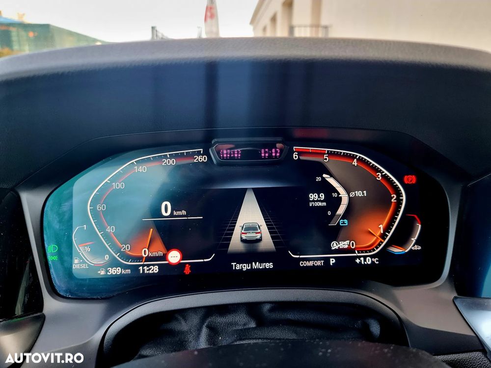 BMW Seria 3 320d Touring Aut. Edition M Sport Shadow - 13