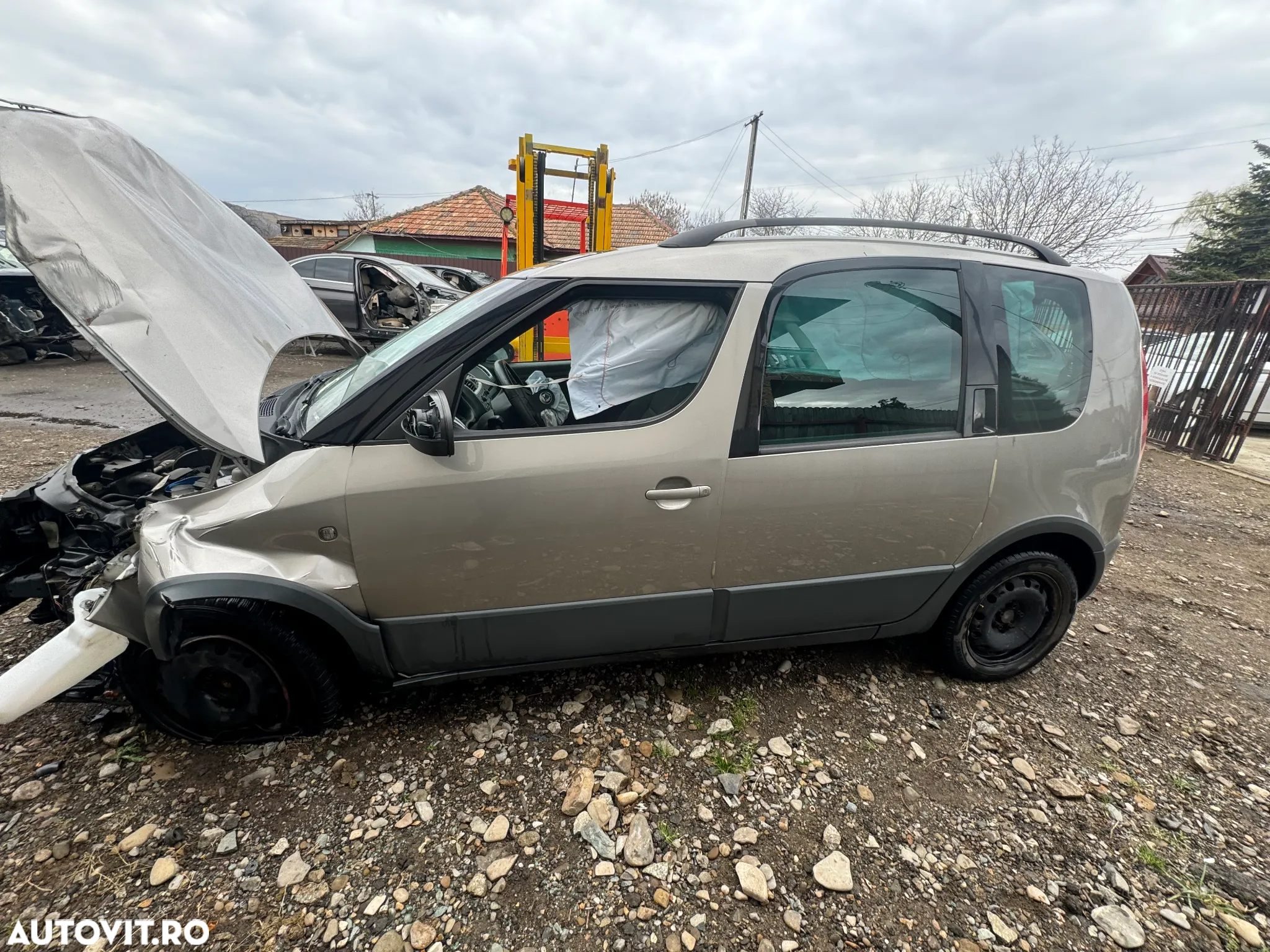 Dezmembram Skoda Roomster 1.6b cod BTS scout - 7