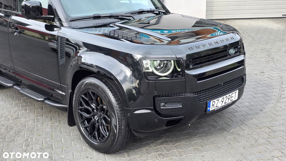 Land Rover Defender - 11