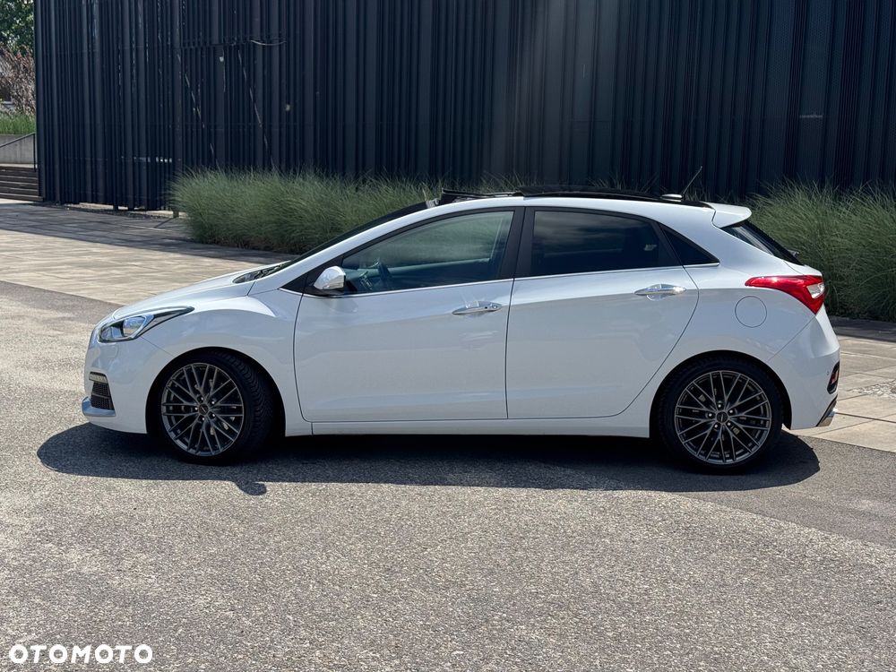 Hyundai i30 1.6 GDI Turbo Luxury - 10