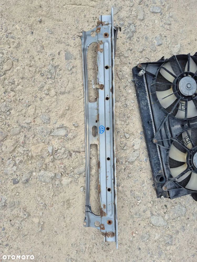 PREVIA II DRZWI BŁOTNIK KLAPA ZDERZAK SZYBA FOTEL CHŁODNICA WODY WZMOCNIENIE WENTYLATOR CHŁODNICY - 33