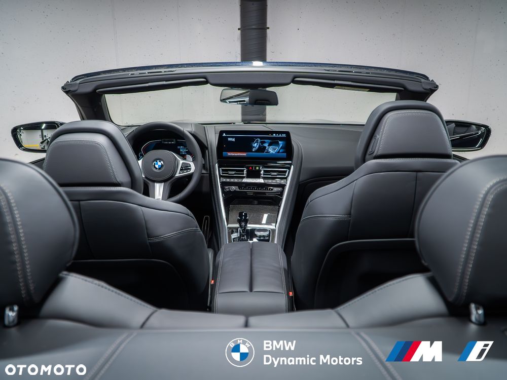 BMW Seria 8 840i - 26