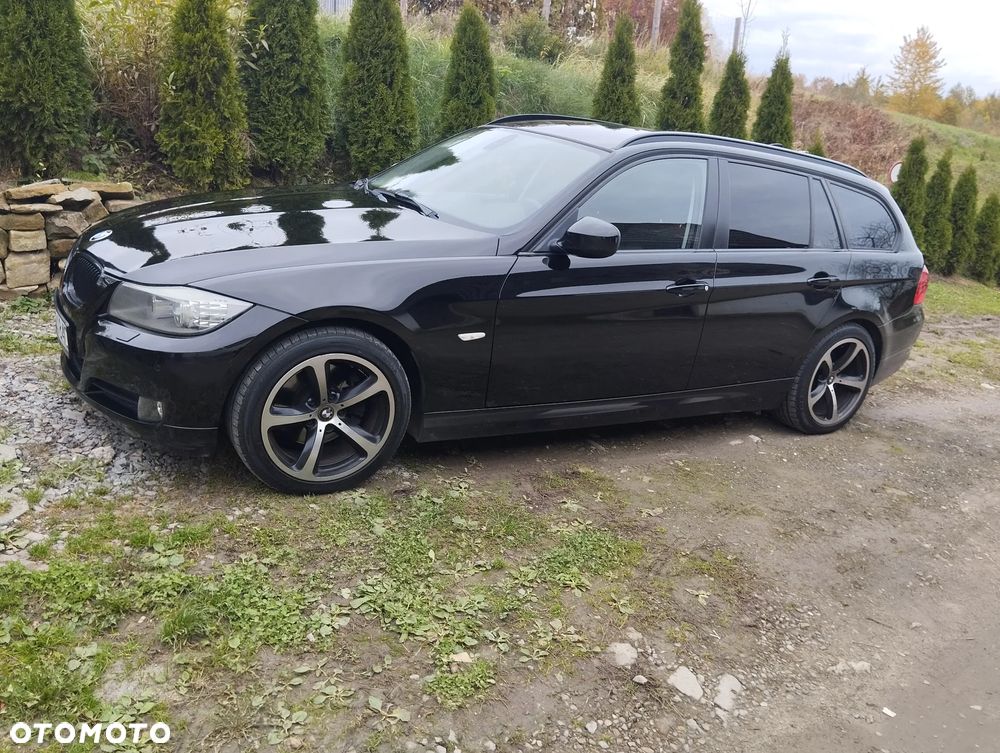 BMW Seria 3 318d - 16
