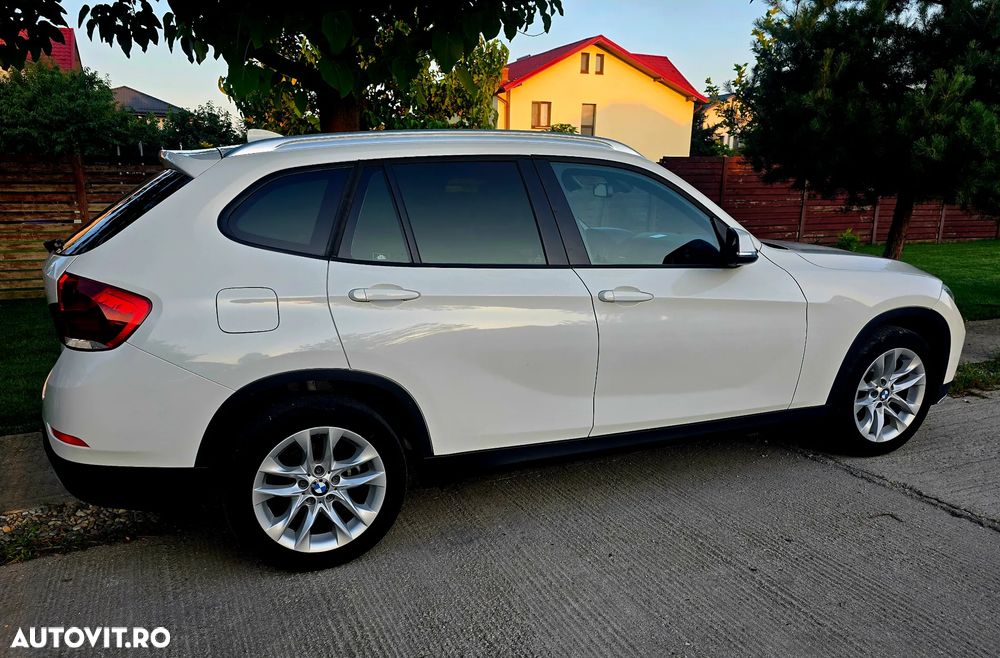 BMW X1 xDrive20d Aut. Sport Line - 4