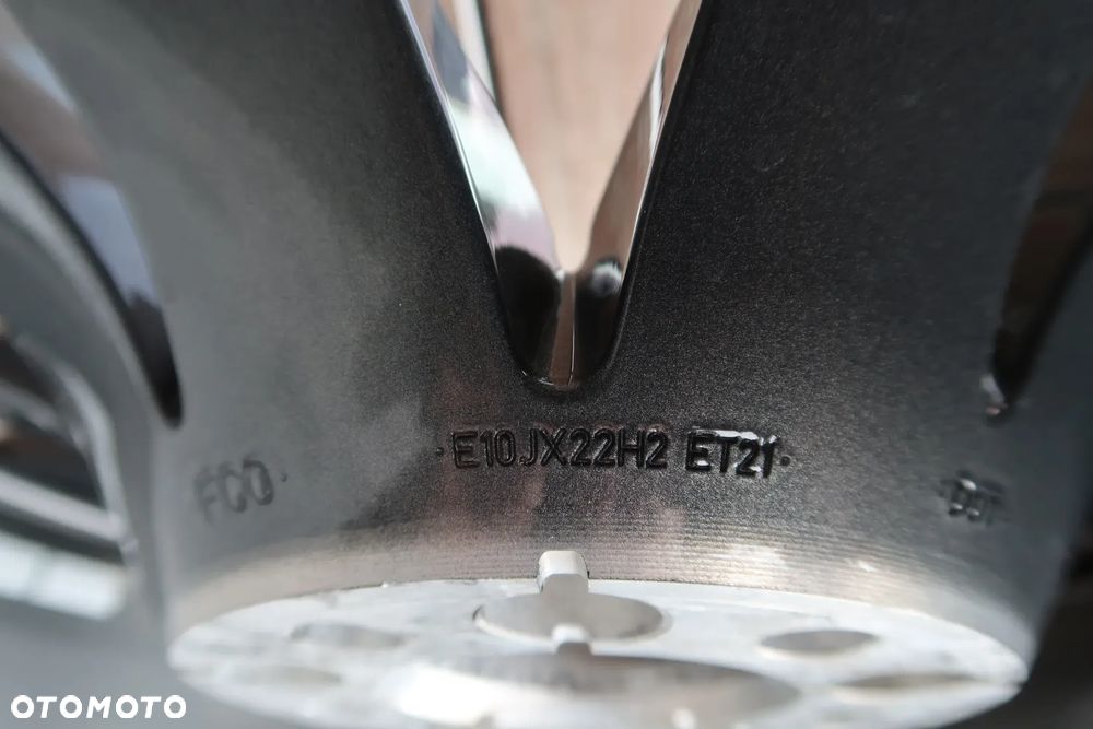 AD15 Felga Audi Q8 Uszkodzona 4M8601025K 10x22et21 - 11