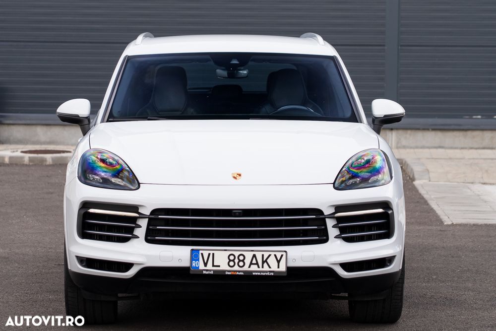 Porsche Cayenne Standard - 3