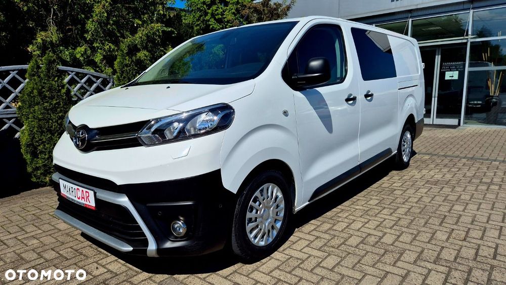Toyota Proace - 1