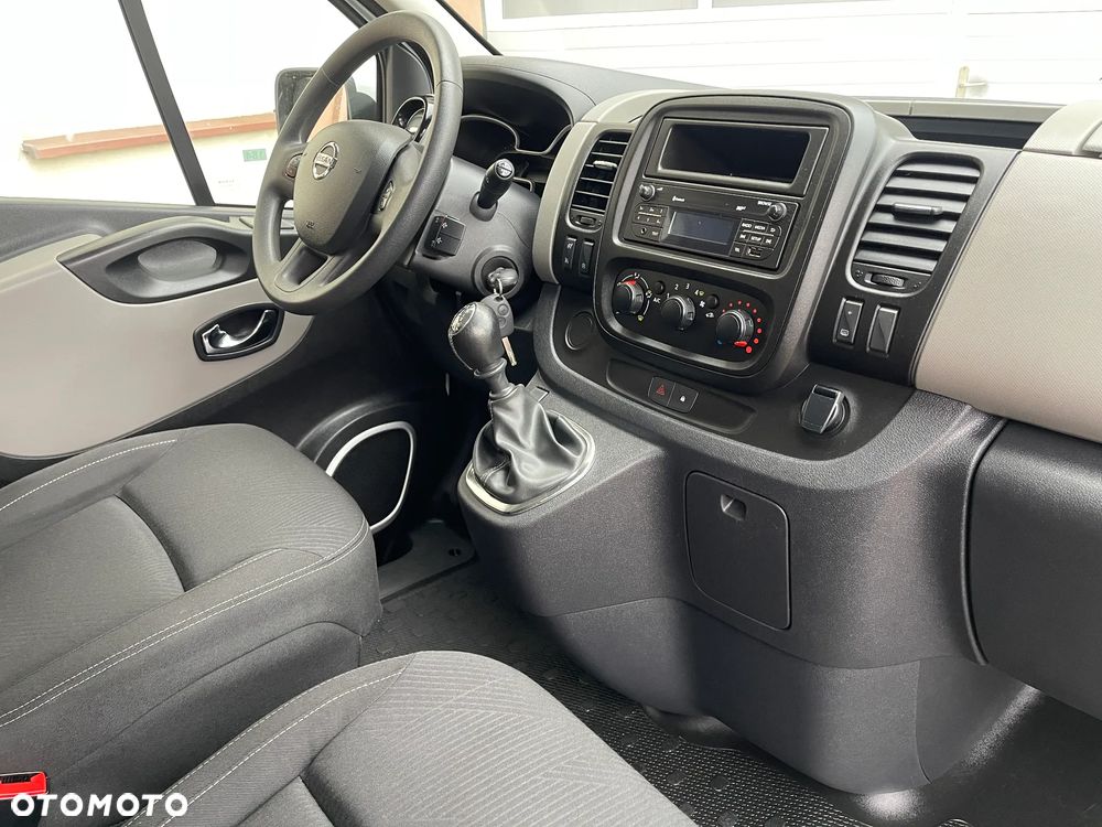 Nissan Trafic Vivaro 9-OSOBOWY - 20