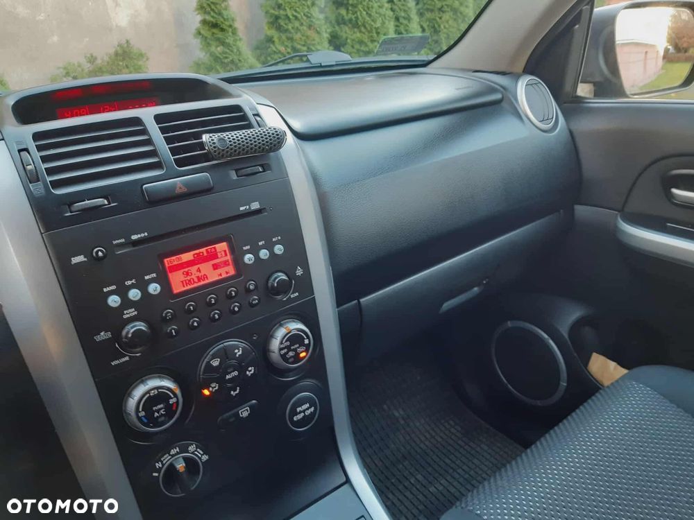 Suzuki Grand Vitara 1.9 DDiS Comfort - 3