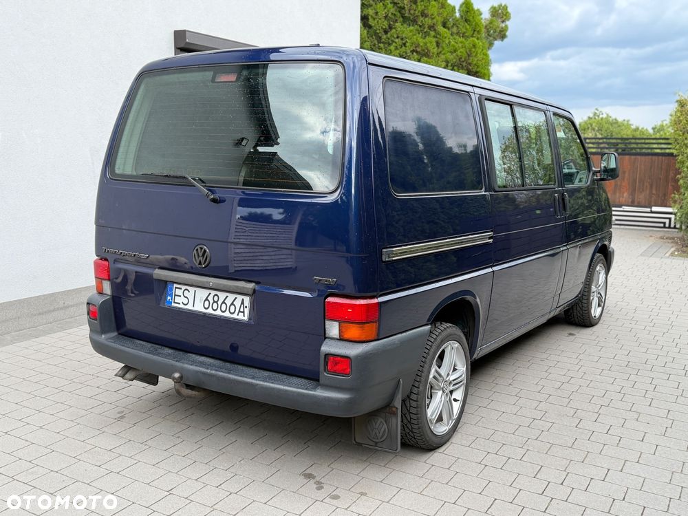 Volkswagen Transporter - 2
