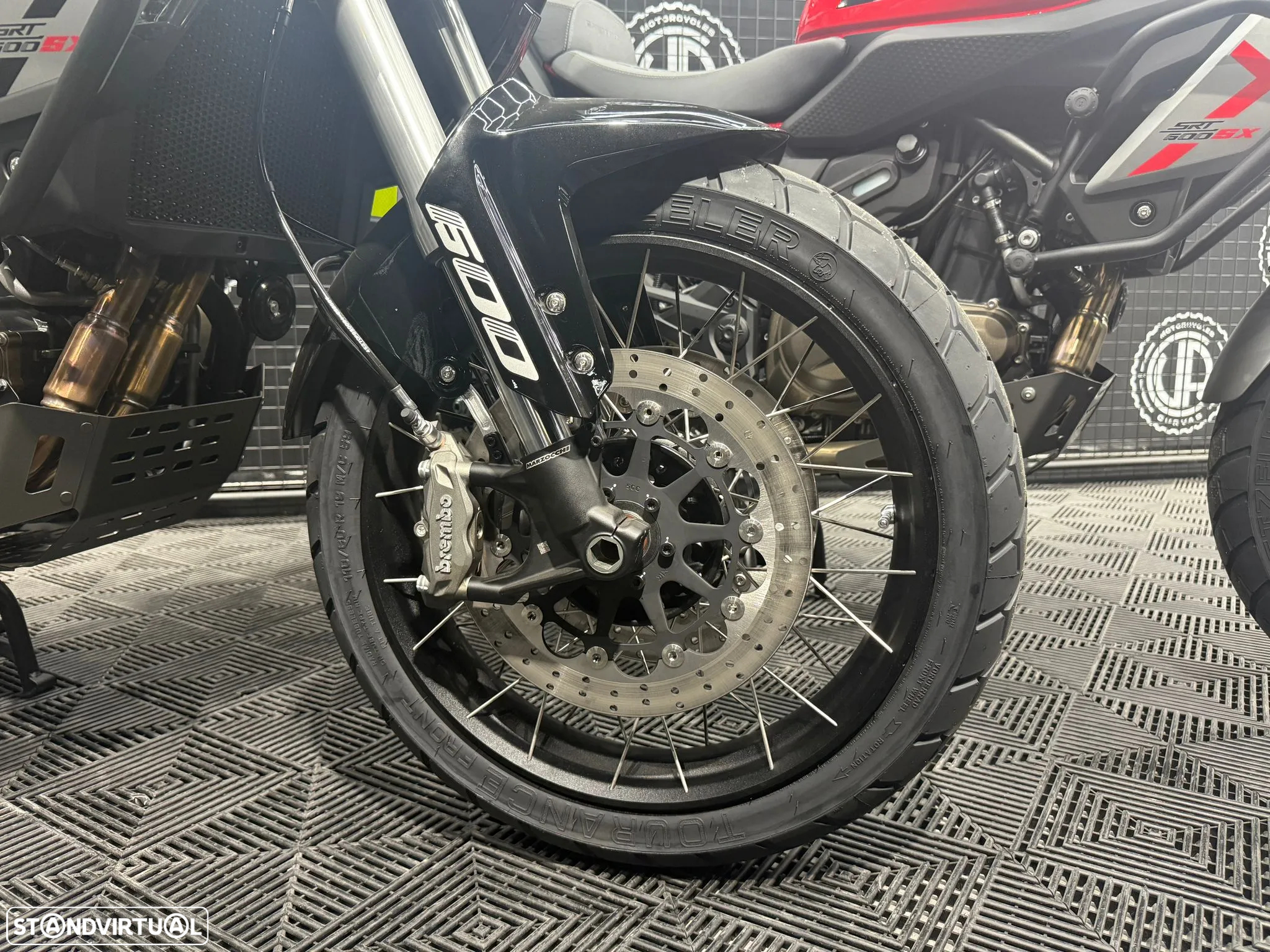 QJ Motor SRT 600SX - 8