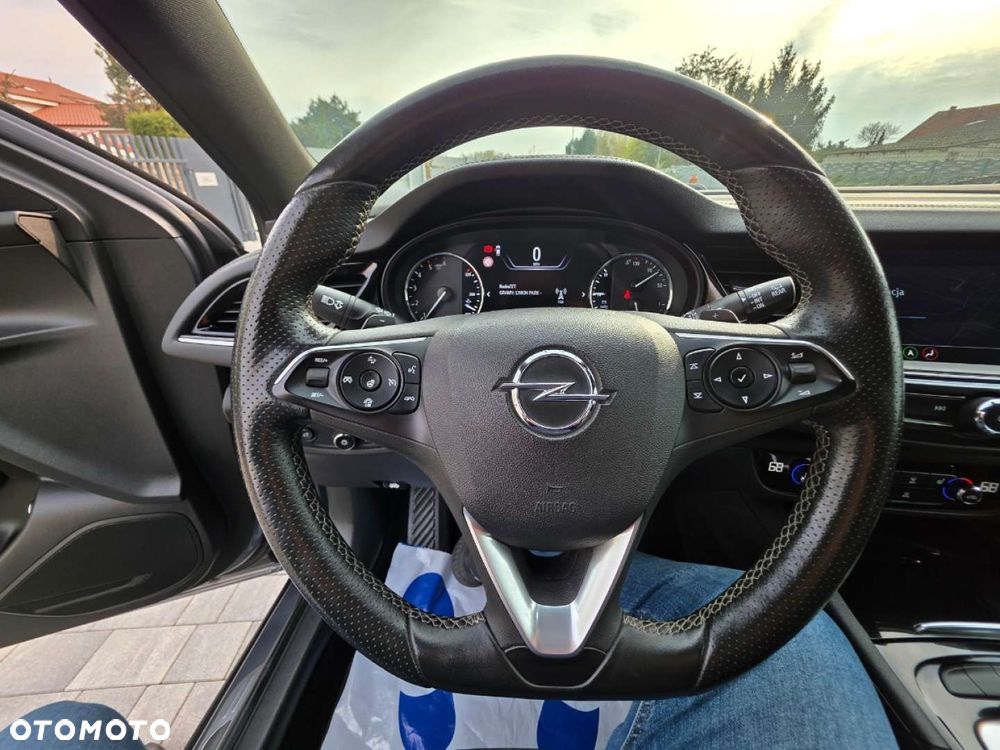 Opel Insignia - 15