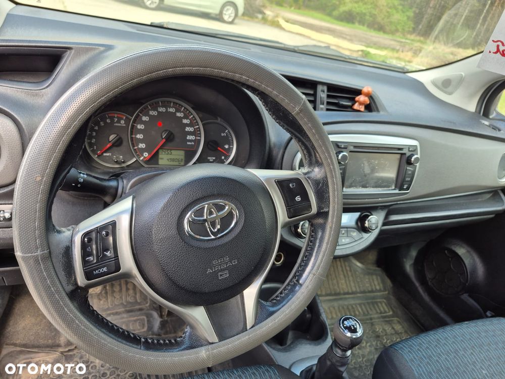 Toyota Yaris 1.33 Sol - 5