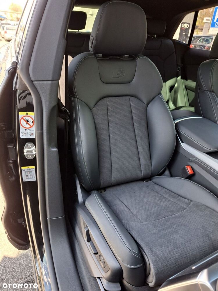 Audi Q8 - 18