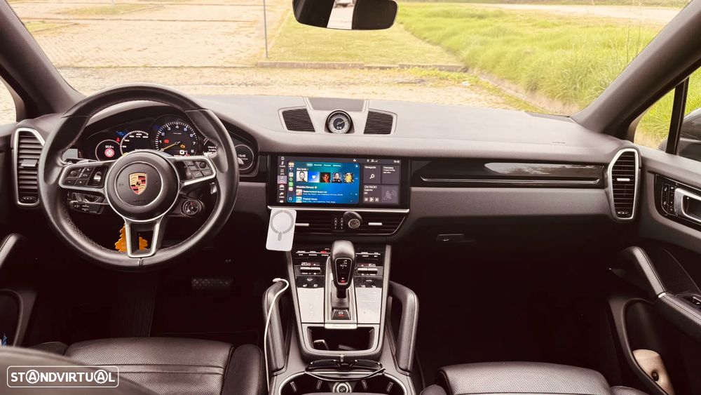 Porsche Cayenne Coupé E-Hybrid Platinum Edition - 22