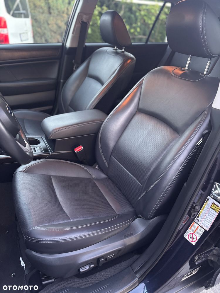 Subaru Legacy - 26