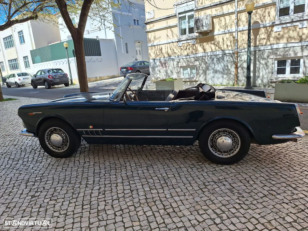 Alfa Romeo Spider - 7