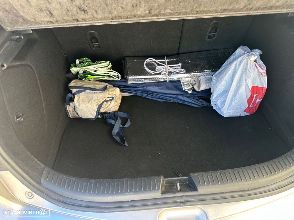 Mazda 3 Hatchback - 17