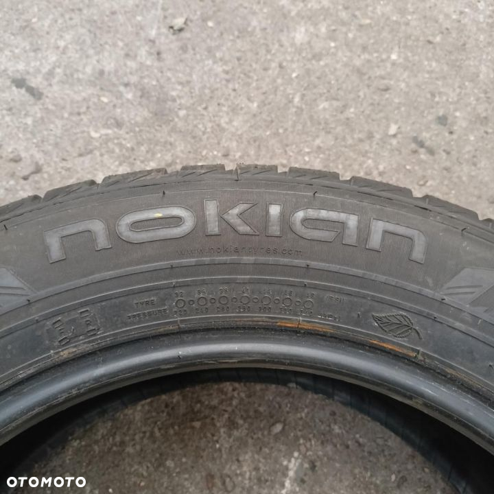 Opona 215/60/17 Nokian WR G2 (E5858) - 2