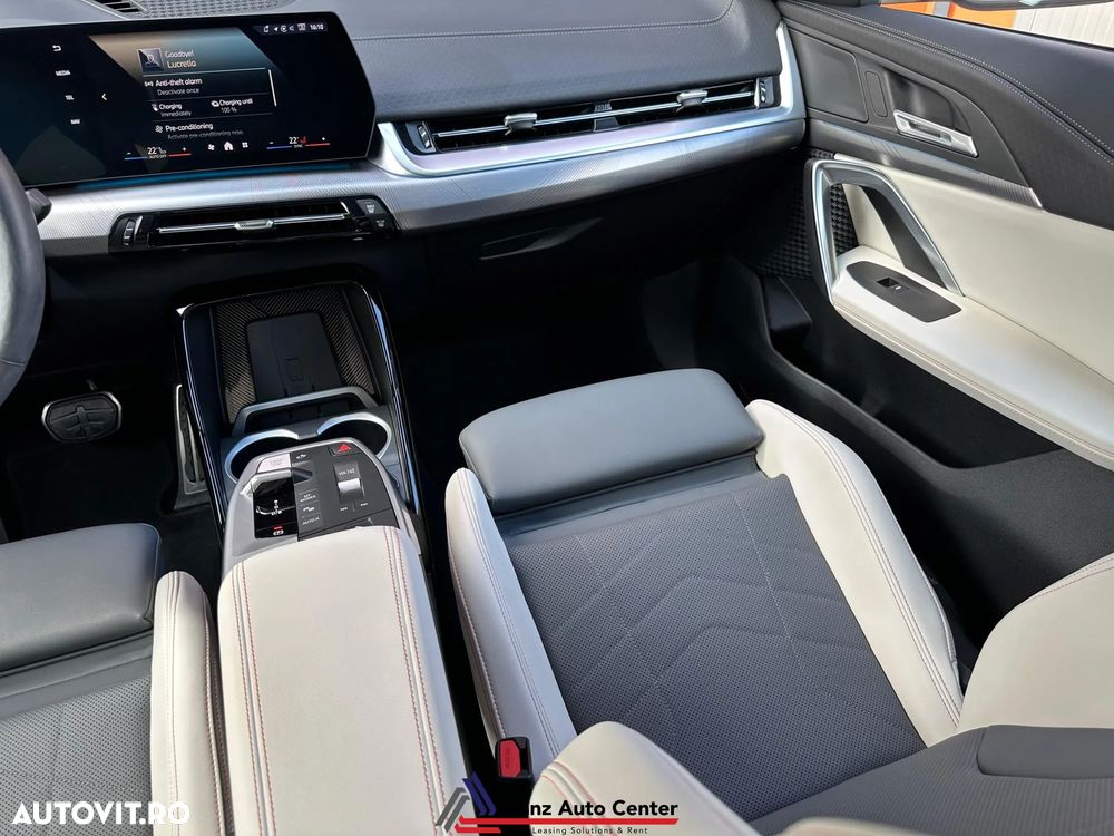 BMW iX2 eDrive20 - 11