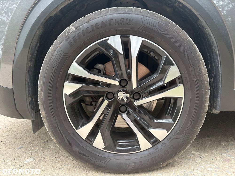 Peugeot 2008 1.5 BlueHDi Allure S&S EAT8 - 8