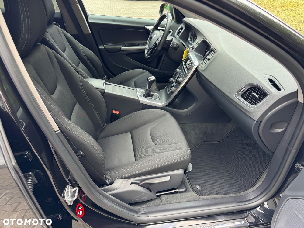 Volvo V60 D2 Kinetic - 6