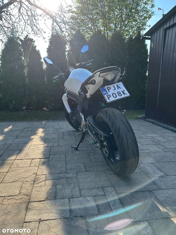 Kawasaki ER - 4