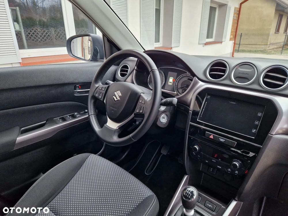 Suzuki Vitara 1.4 Boosterjet Premium 2WD - 32