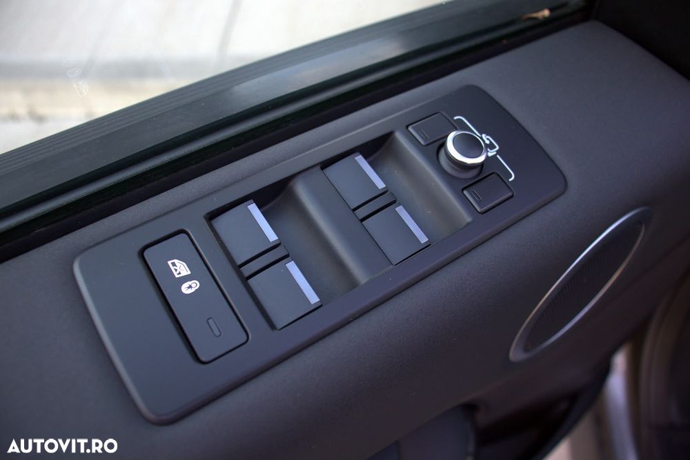 Land Rover Discovery 2.0 L SD4 HSE - 26
