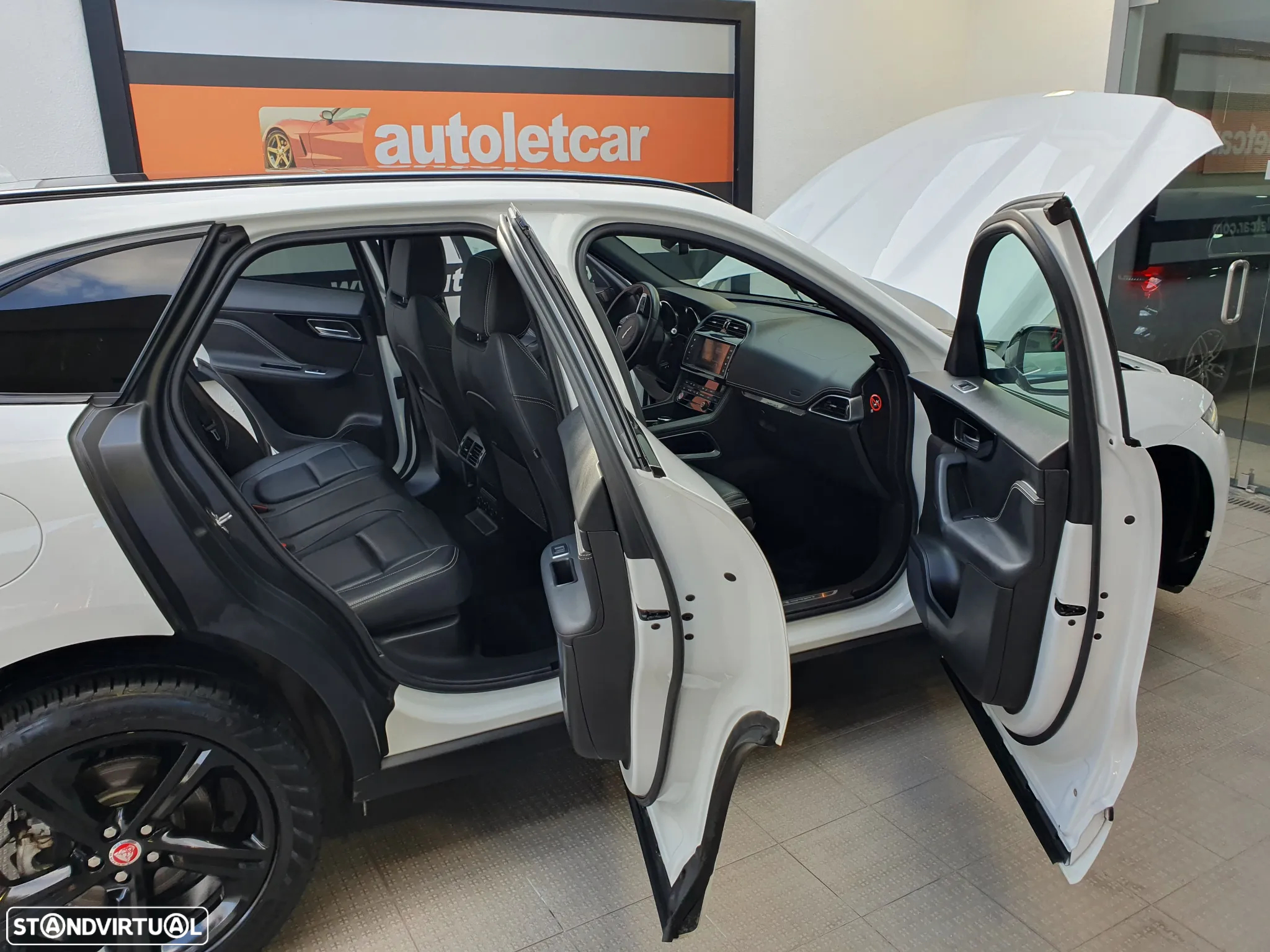 Jaguar F-Pace 20d AWD Aut. R-Sport - 25