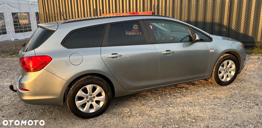 Opel Astra 1.4 Turbo Sports Tourer - 4