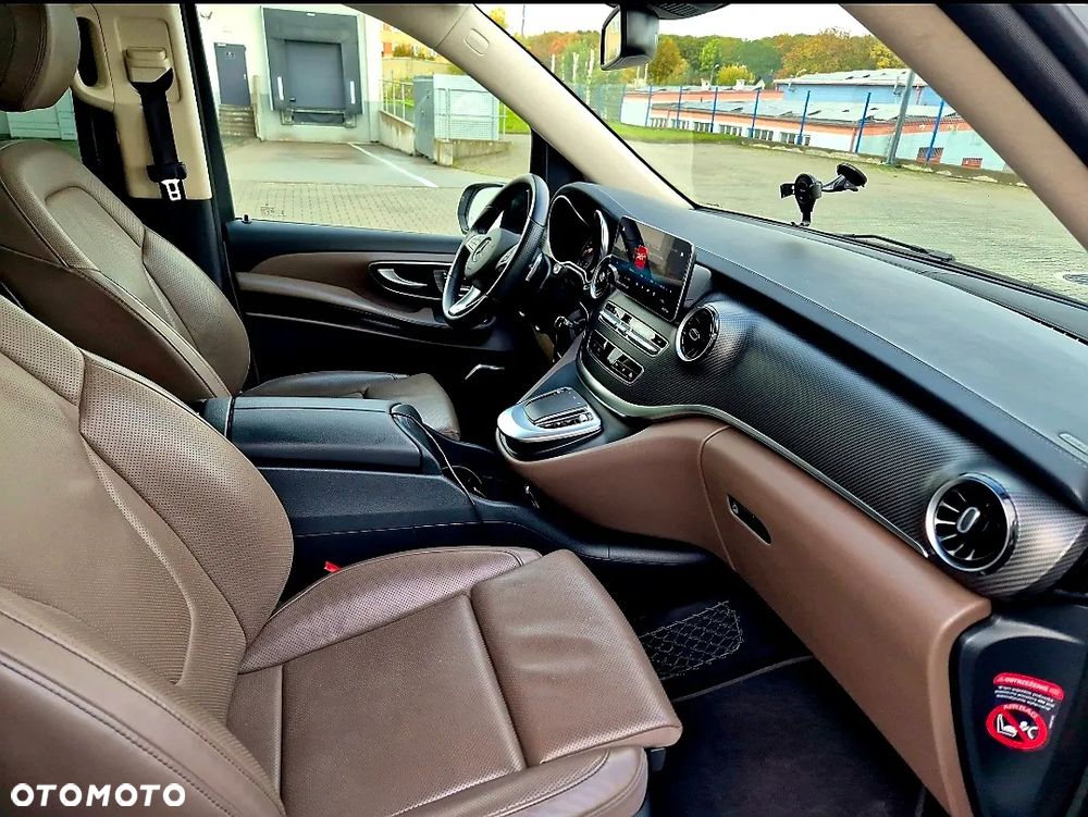Mercedes-Benz Klasa V 300 d 4-Matic 9G-Tronic Exclusive (d³ugi) - 11