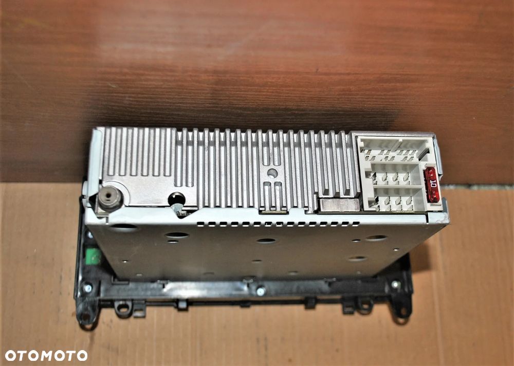 Radio A-Klasa W169 - 4
