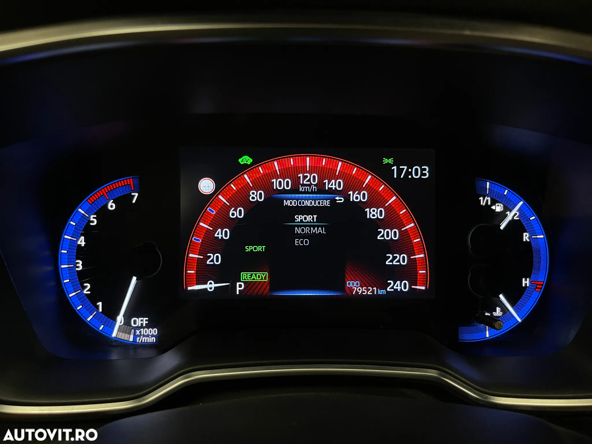 Toyota Corolla Sedan 1.8 HSD Exclusive - 27