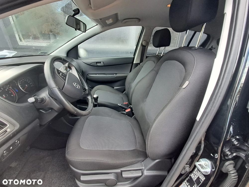 Hyundai i20 1.25 Comfort - 20