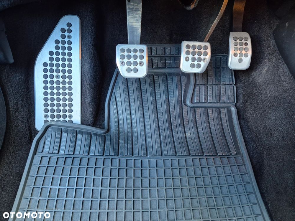 Ford S-Max 2.5 Titanium - 31